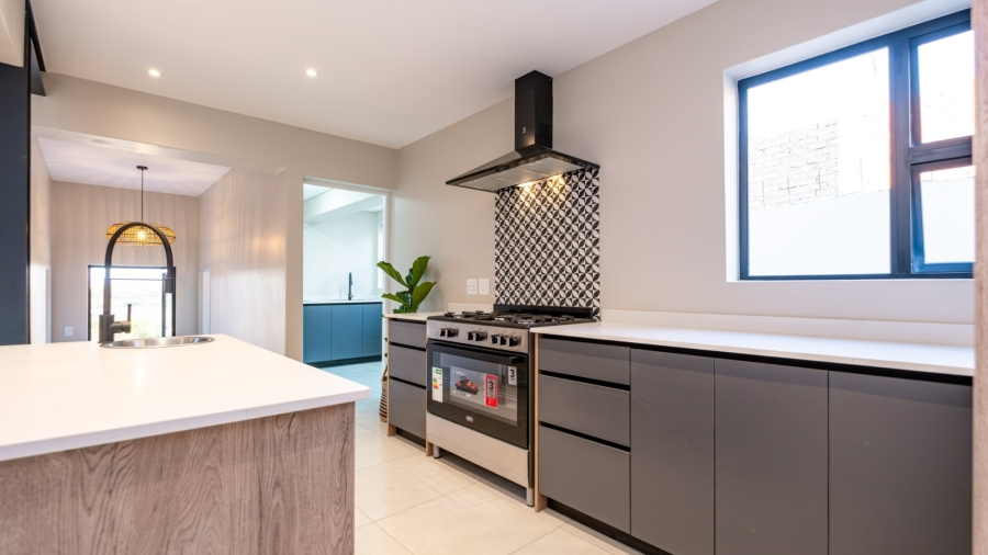 3 Bedroom Property for Sale in Blue Mountain Village Western Cape